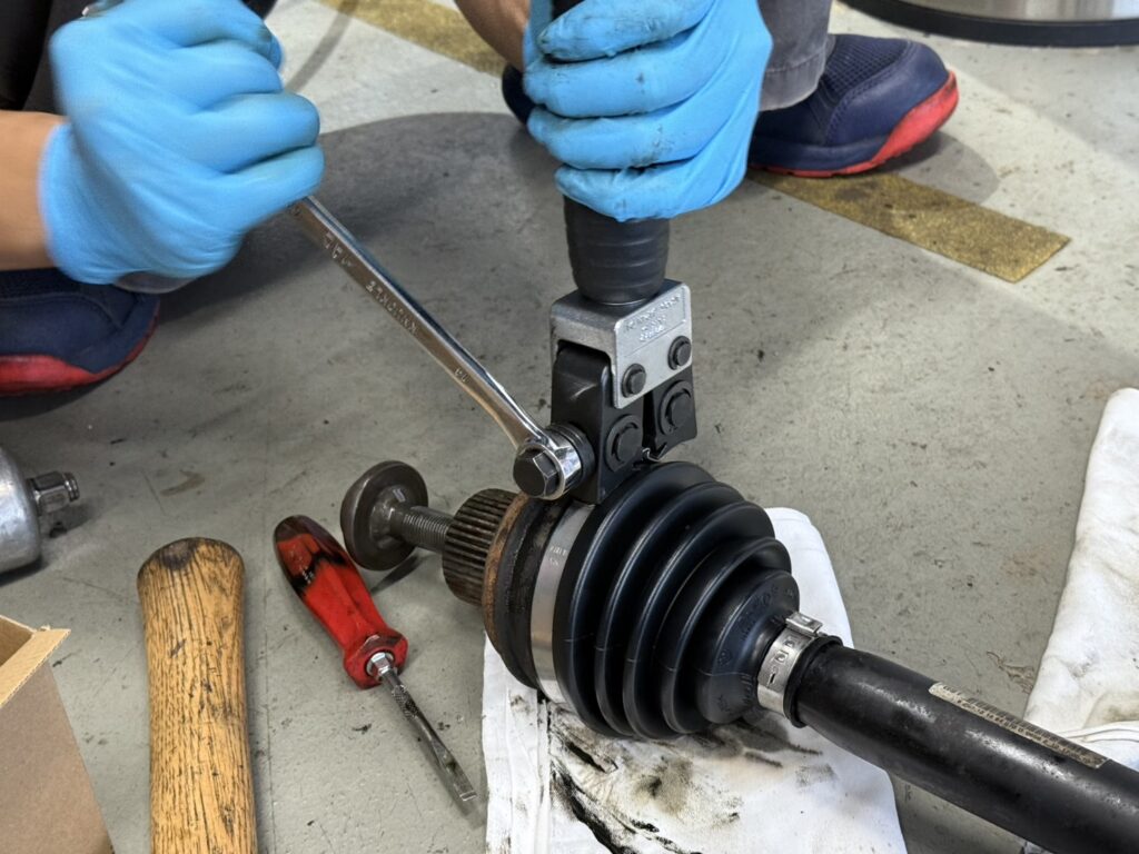 ドライブシャフトブーツ修理・交換
