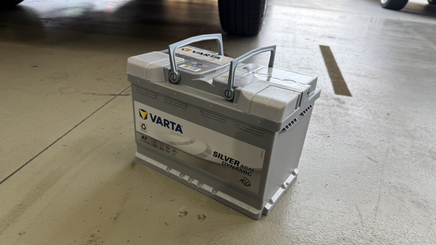 VW車の多くで採用されているのは、VARTA（バルタ）
